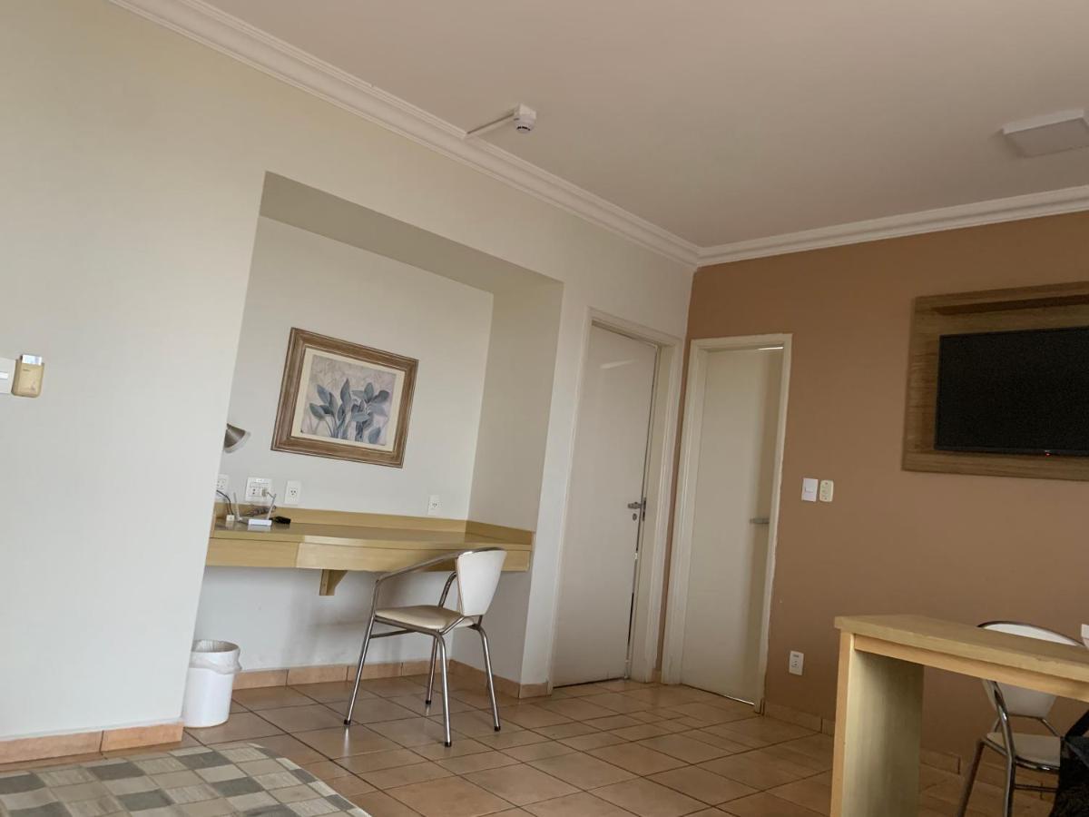 Апартаменты Flat Completo No Centro De Araxa - 902 Экстерьер фото